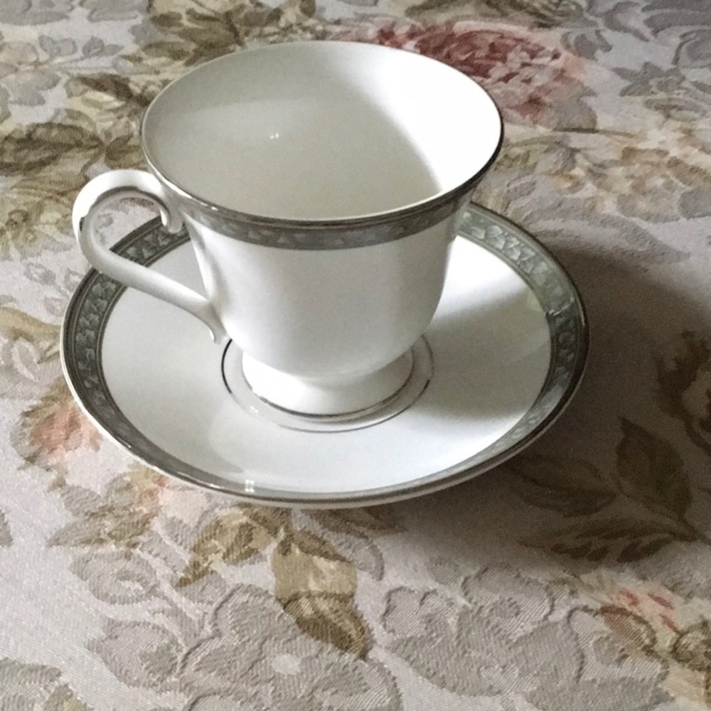 Waterford Laurel fine English China tea cup and saucer one each # 0 2425…